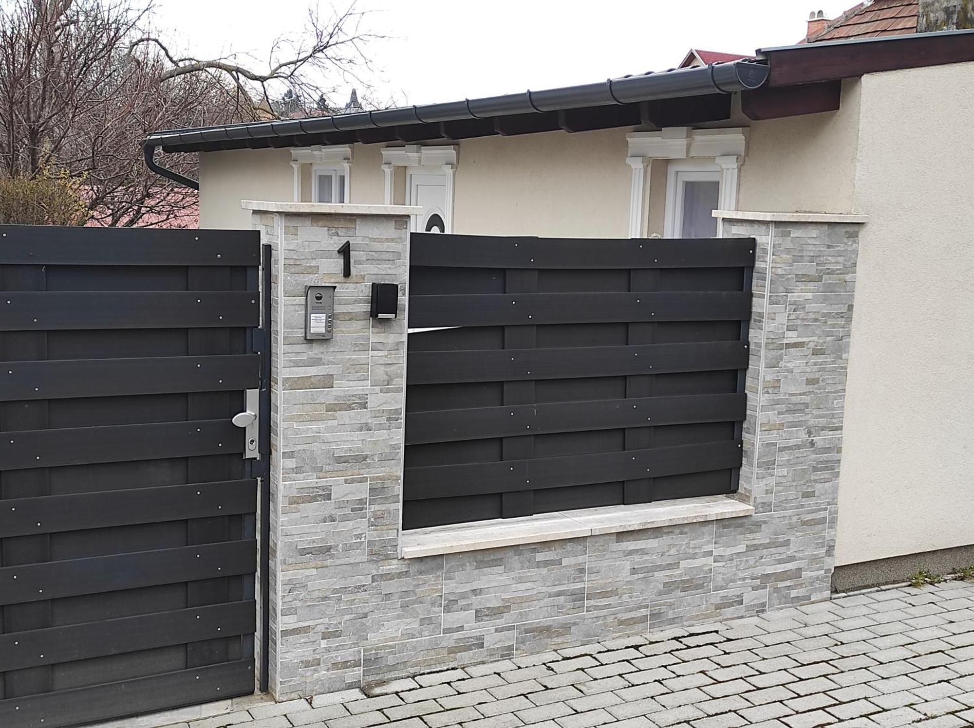 Garden Home Torokbalint Bagian luar foto